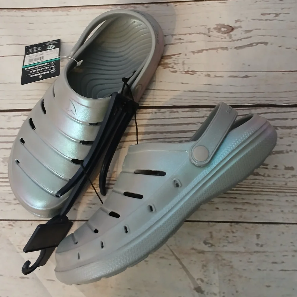 Rugged Shark Slip-On Clogs Silver Mylar Glitter Girls Size 4